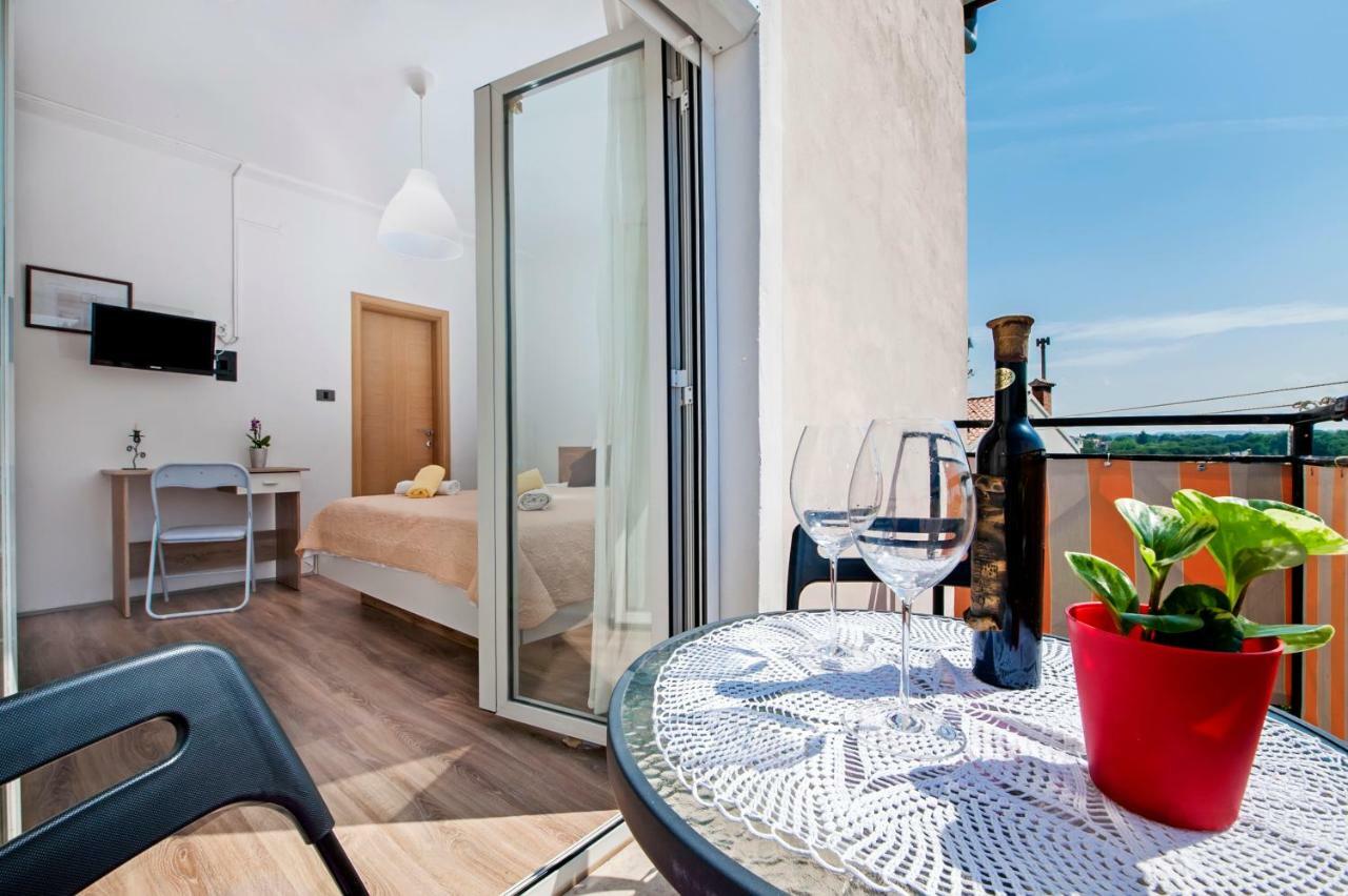 Rooms Mariana Rovinj Exterior photo