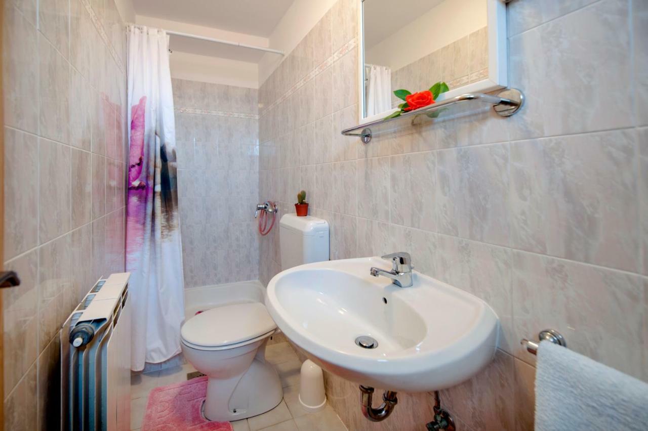 Rooms Mariana Rovinj Exterior photo