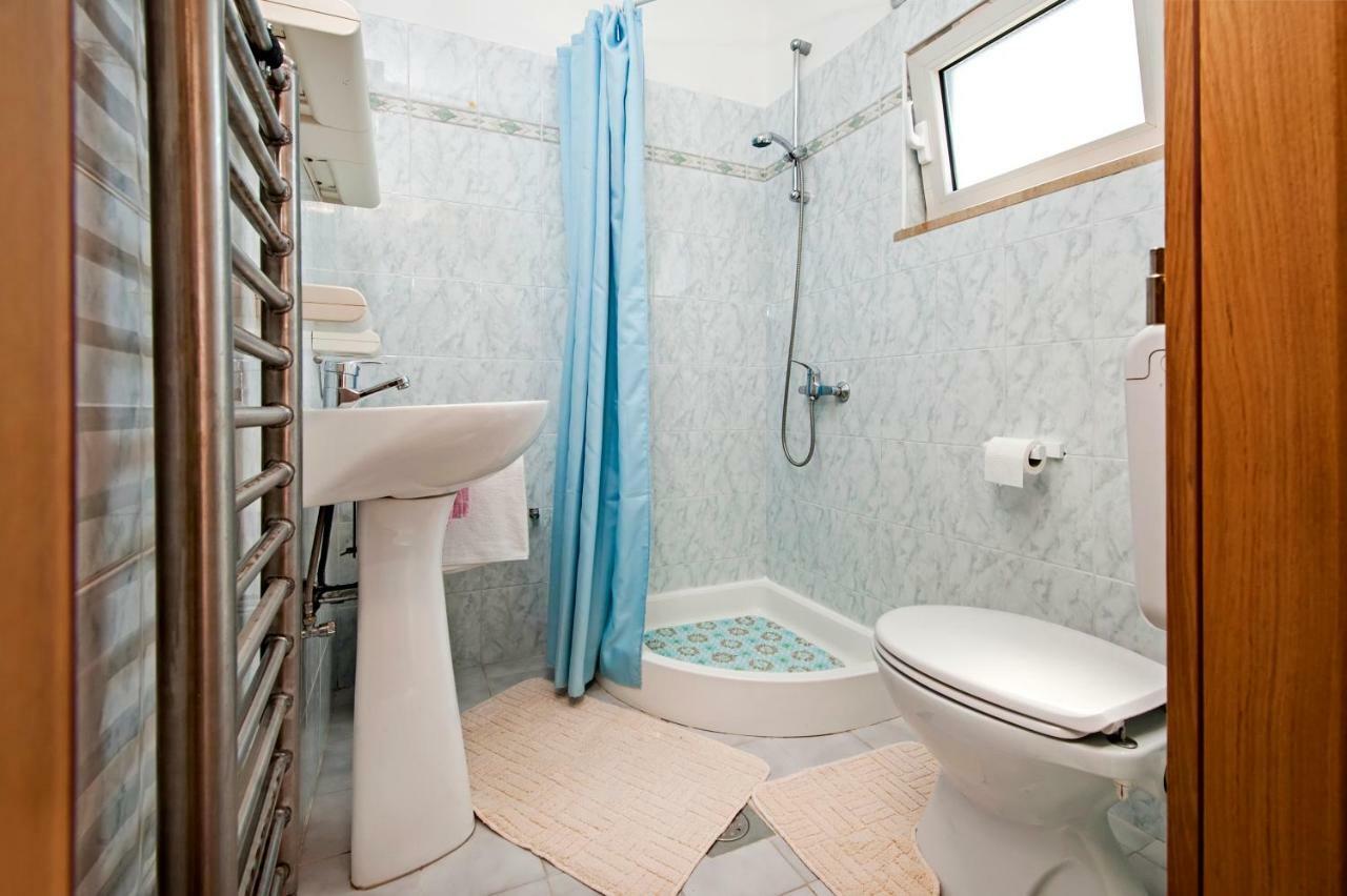Rooms Mariana Rovinj Exterior photo
